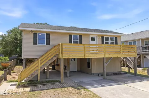 2016 Newport News St, Kill Devil Hills, NC 27948
