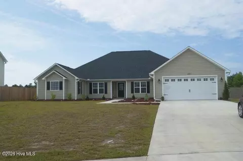 803 Canvas Ct, Swansboro, NC 28584