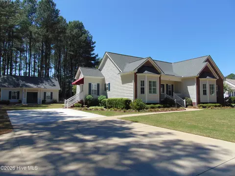 1667 Timberlane Dr, Nashville, NC 27856