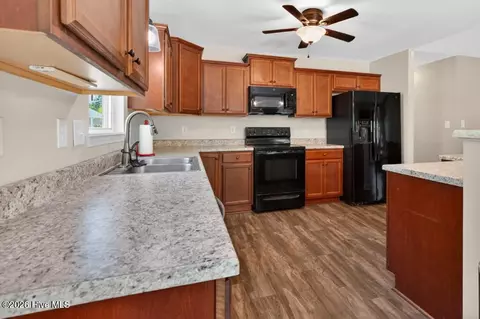 Kitchen - 106 Sonia Dr, Hubert, NC 28539 photo 3 of 3
