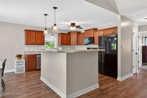 Kitchen - 106 Sonia Dr, Hubert, NC 28539 photo 1 of 3