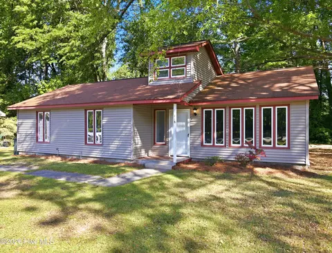 118 Fletcher Pl, Greenville, NC 27858