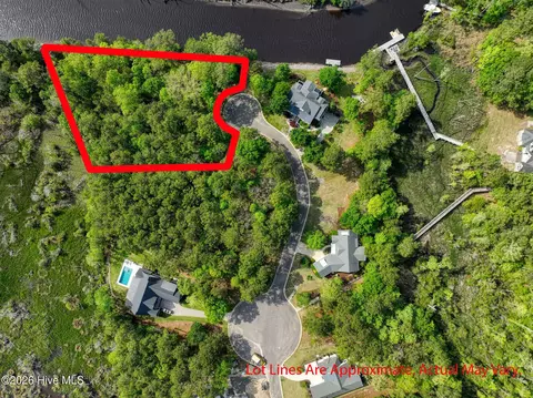 704 Cedarhurst Dr SE, Bolivia, NC 28422