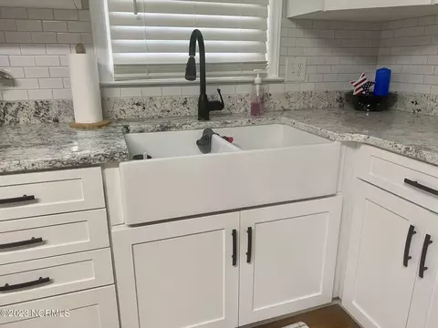 Kitchen - 166 Pine Tree Ln, Chadbourn, NC 28431 photo 8 of 9