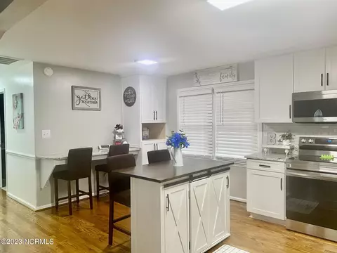 Kitchen - 166 Pine Tree Ln, Chadbourn, NC 28431 photo 4 of 9