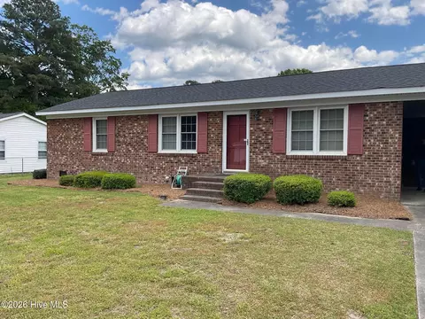 111 Belmont Dr, Greenville, NC 27858