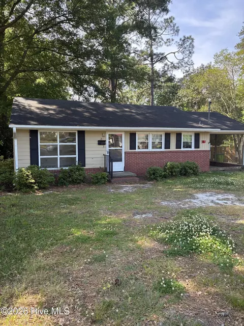 311 W Williamson St, Whiteville, NC 28472
