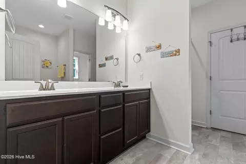 Entry Way - 603 Mayapple Ln, Hubert, NC 28539 photo 5 of 5