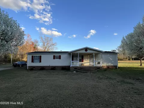 2185 Peacock Rd, Whiteville, NC 28472