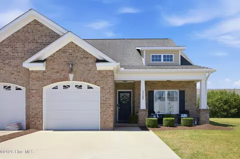 2528 Brookville Dr #B, Greenville, NC 27834