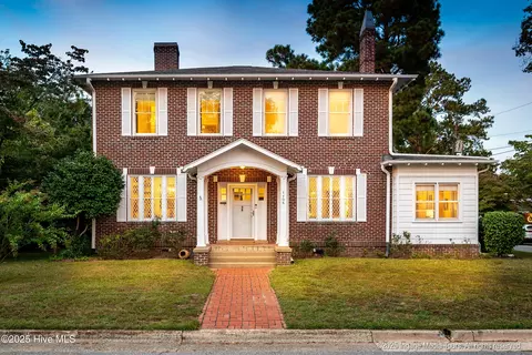 1105 Johnston St, Greenville, NC 27858