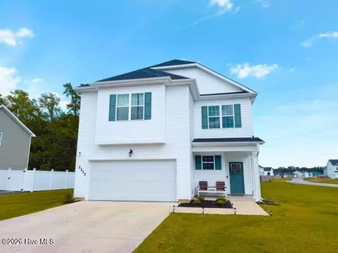 1113 Carteret Manor Dr, Jacksonville, NC 28546