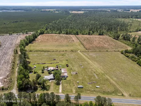 7529 Sidney-cherry Grove Rd, Tabor City, NC 28463