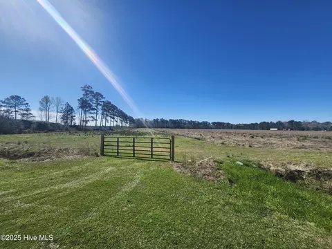 901 Murphy Farm Rd, Merritt, NC 28556