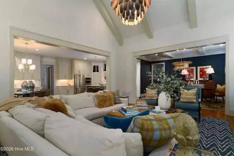 Living - 10 Deepdale Ln, Pinehurst, NC 28374 photo 1 of 3