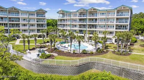 915 Shoreline Dr W #112, Sunset Beach, NC 28468