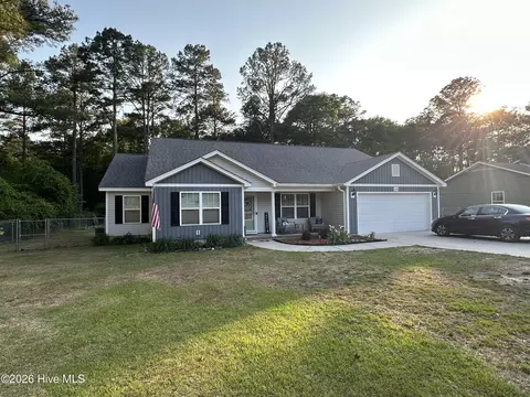 11120 Southgates Dr, Laurinburg, NC 28352