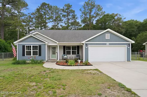 11120 Southgates Dr, Laurinburg, NC 28352
