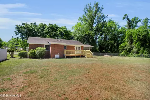 Exterior - 720 Poplar St, Faison, NC 28341 photo 9 of 11