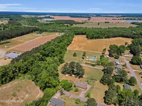 View/Area - 720 Poplar St, Faison, NC 28341 photo 5 of 6