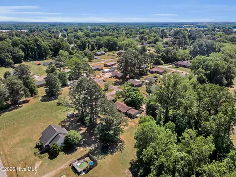 View/Area - 720 Poplar St, Faison, NC 28341 photo 3 of 6