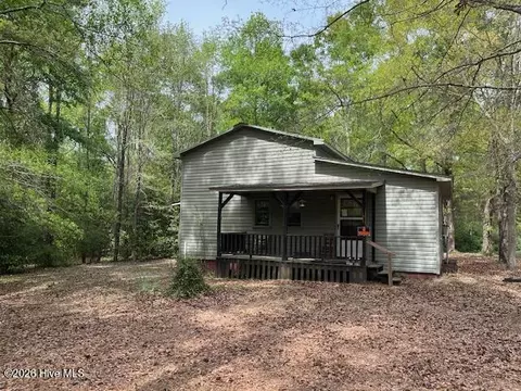 408 Guy Sanderson Rd, Albertson, NC 28508