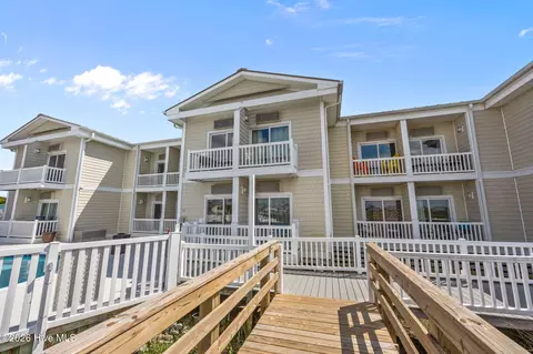 602 W Ft Macon Rd #114, Atlantic Beach, NC 28512
