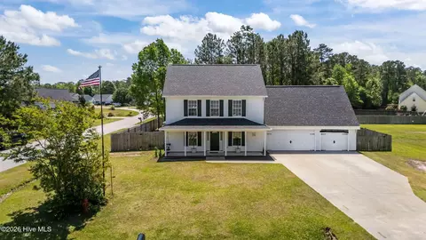 106 Secretariat Dr, Havelock, NC 28532