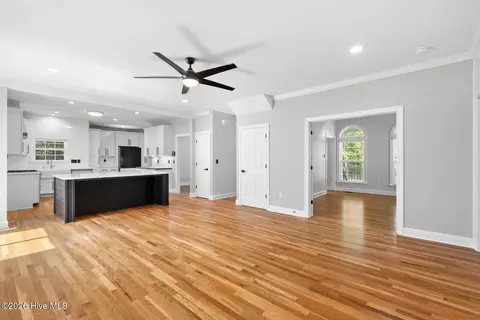 Living - 108 Canvasback Pt, Hampstead, NC 28443 photo 2 of 3