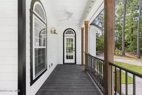 Exterior - 108 Canvasback Pt, Hampstead, NC 28443 photo 6 of 13