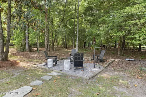 Exterior - 108 Canvasback Pt, Hampstead, NC 28443 photo 12 of 13
