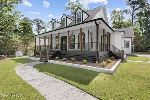 Exterior - 108 Canvasback Pt, Hampstead, NC 28443 photo 2 of 13
