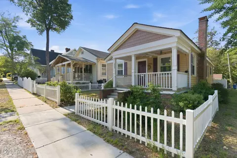 2023 Perry Ave, Wilmington, NC 28403