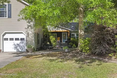 346 Knollwood Dr, Hampstead, NC 28443