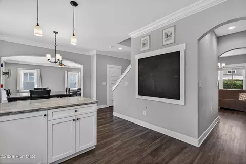 Entry Way - 412 Elgin Rd, Hubert, NC 28539 photo 3 of 6