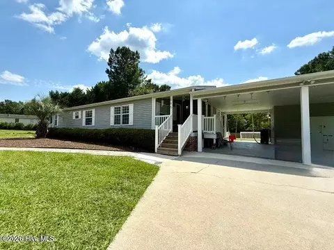 165 Hewett Burton Rd SE, Leland, NC 28451