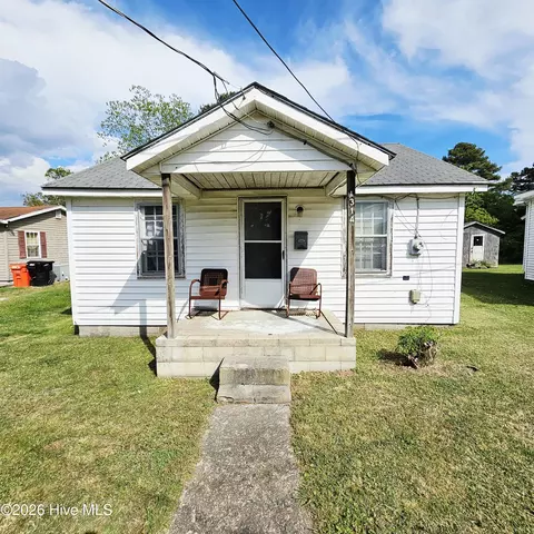 1314 Moore St, Elizabeth City, NC 27909