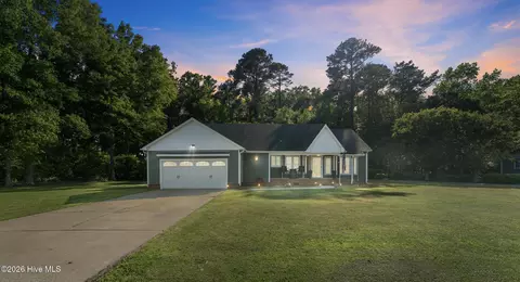 115 Bayshore Dr, Elizabeth City, NC 27909