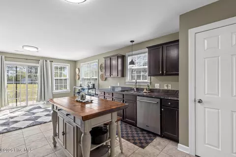 Kitchen - 111 Blue Haven Dr, Hubert, NC 28539 photo 2 of 4