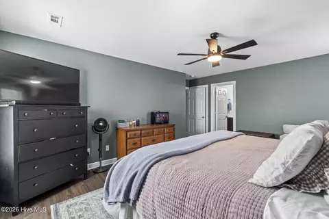 Bedroom - 111 Blue Haven Dr, Hubert, NC 28539 photo 2 of 6