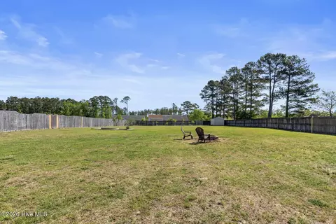 Exterior - 111 Blue Haven Dr, Hubert, NC 28539 photo 3 of 4