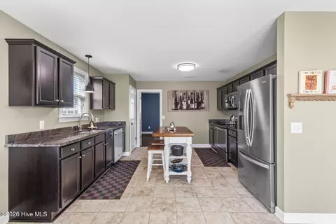 Kitchen - 111 Blue Haven Dr, Hubert, NC 28539 photo 3 of 4