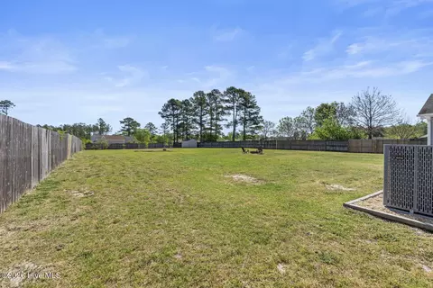 Exterior - 111 Blue Haven Dr, Hubert, NC 28539 photo 2 of 4