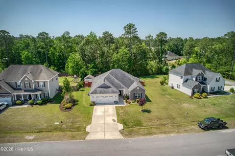 40 Thatcher Dr, Rocky Point, NC 28457