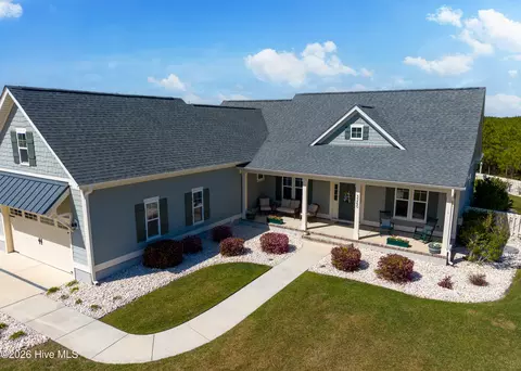 3260 Oceanic Bay Dr, Southport, NC 28461