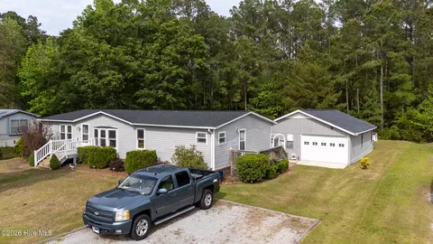 444 Old Church Rd, Swansboro, NC 28584