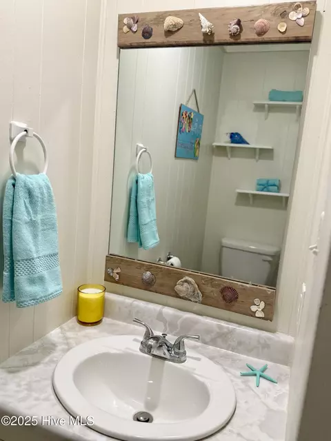Bath - 311 Gunas Dr, Kill Devil Hills, NC 27948 photo 3 of 5