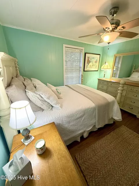 Bedroom - 311 Gunas Dr, Kill Devil Hills, NC 27948 photo 3 of 10