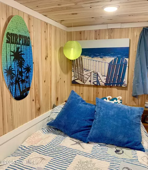 Bedroom - 311 Gunas Dr, Kill Devil Hills, NC 27948 photo 10 of 10