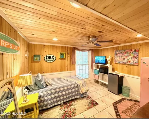 Bedroom - 311 Gunas Dr, Kill Devil Hills, NC 27948 photo 7 of 10